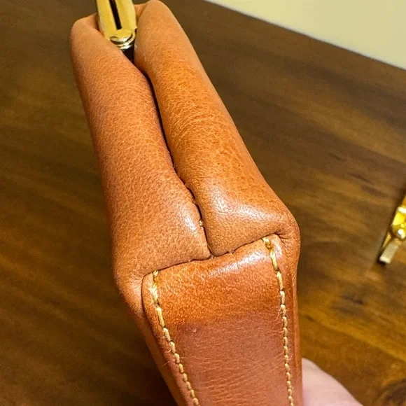 Dooney & Bourke EUC Florentine Kiss lock Wallet/Purse - Picture 7 of 9